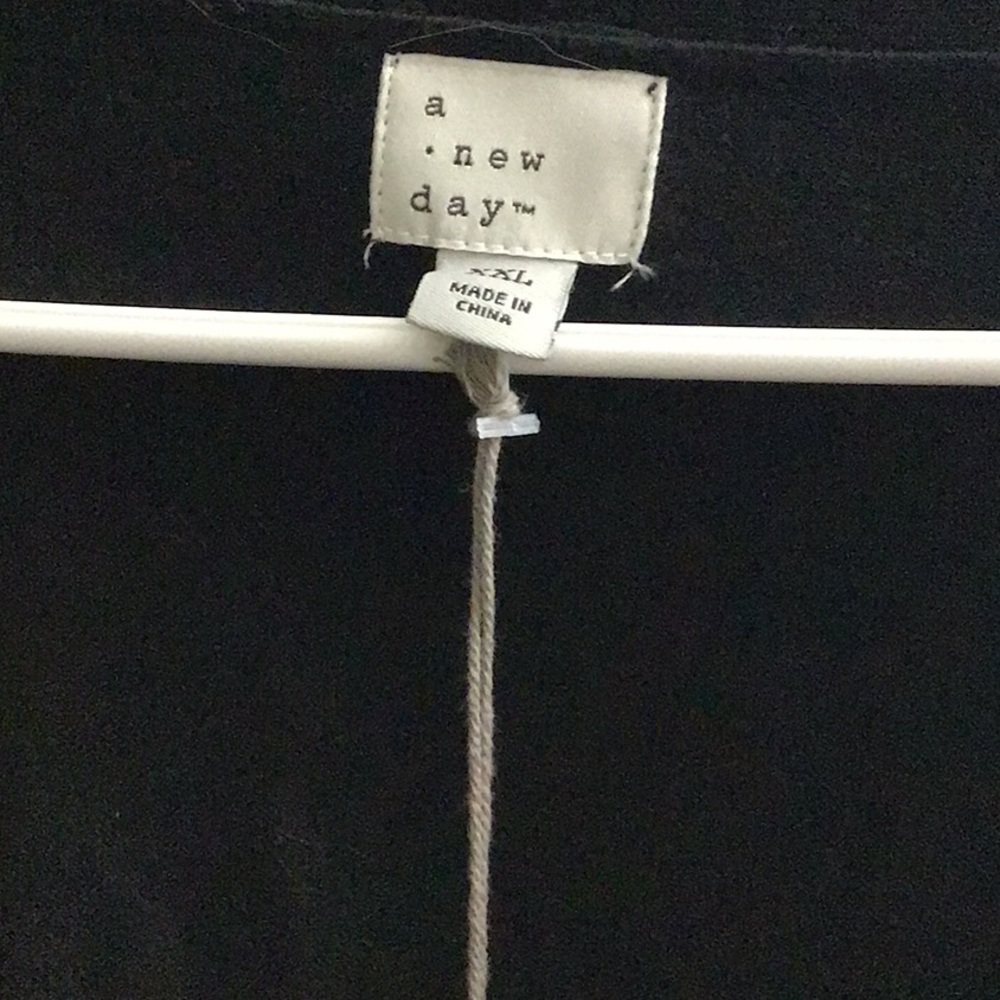 Sweater - Picture 4 of 5